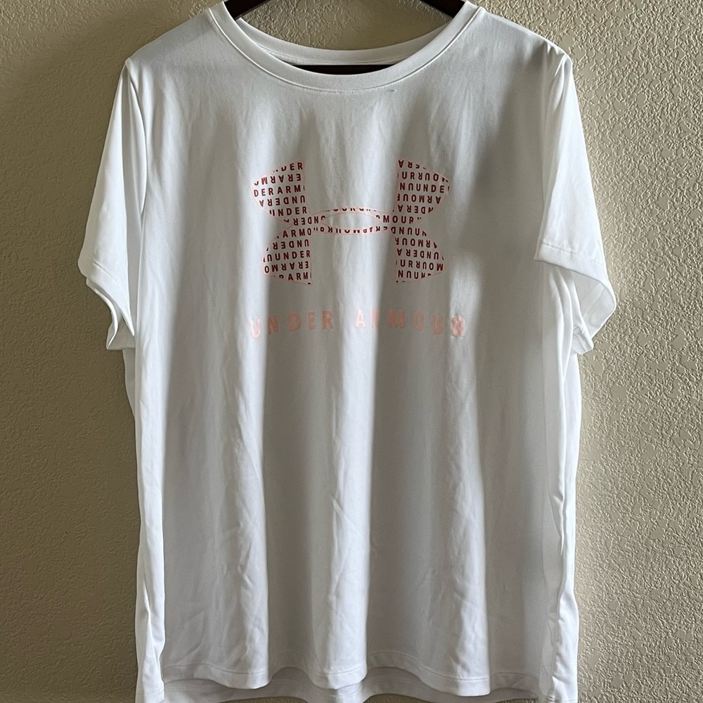Under Armour Athletic Shirt Size 1X NWT